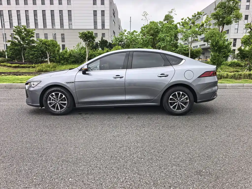 BYD Qin PLUS 2024 — фото 11
