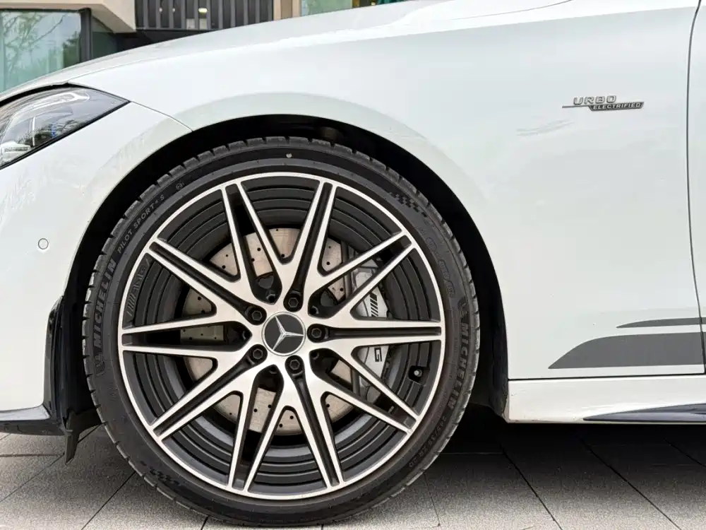 Mercedes-Benz C-Class AMG 2025 — фото 19