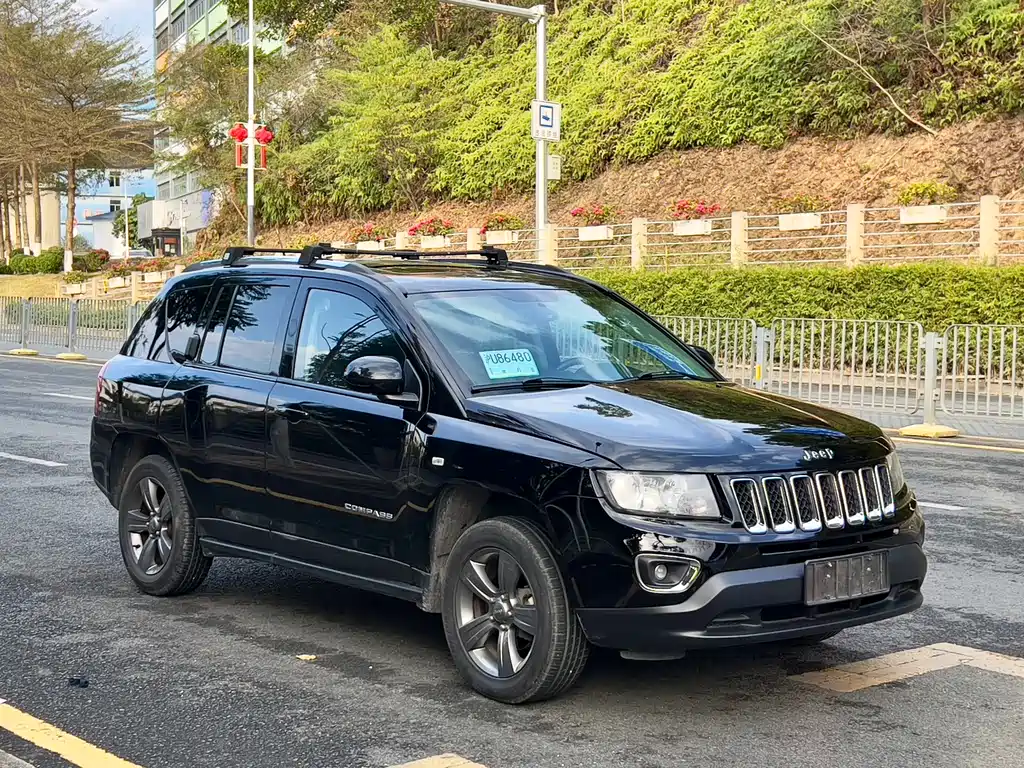 Jeep Compass 2014 — фото 3