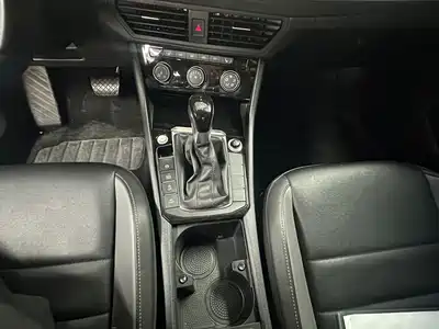 Volkswagen Sagitar 2020