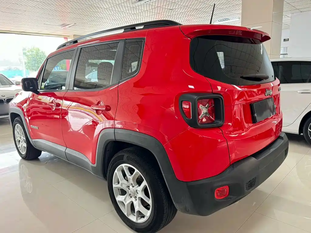 Jeep Freeman 2018 — фото 24