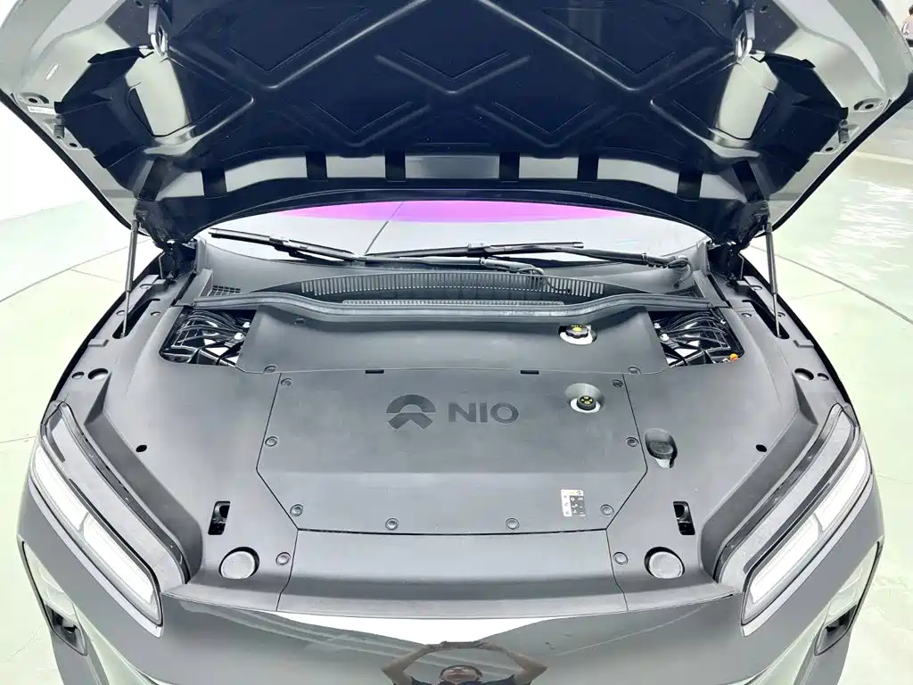 NIO ET5T 2025 — фото 17