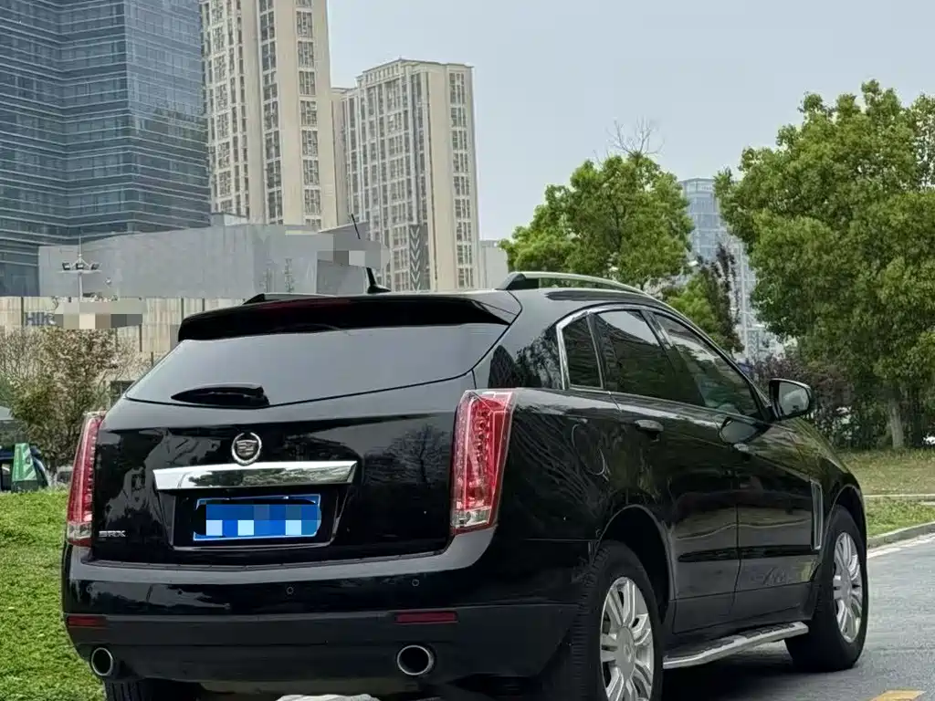 Cadillac SRX 2016 — фото 5