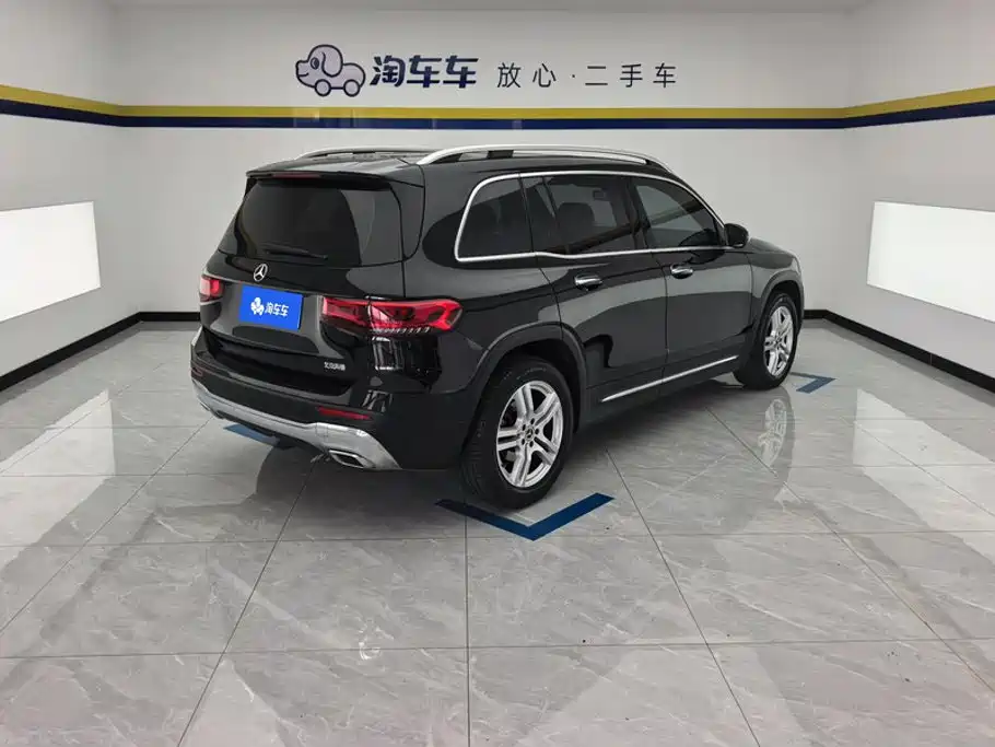 Mercedes-Benz GLB 2021