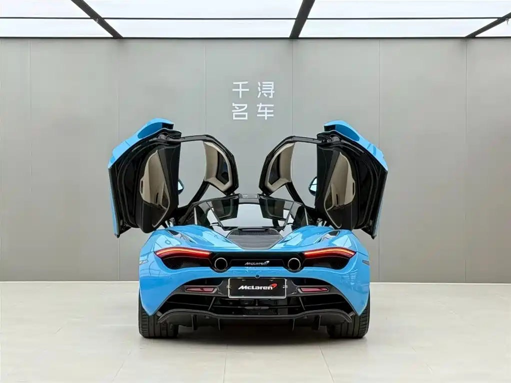 McLaren 720S 2019 — фото 13