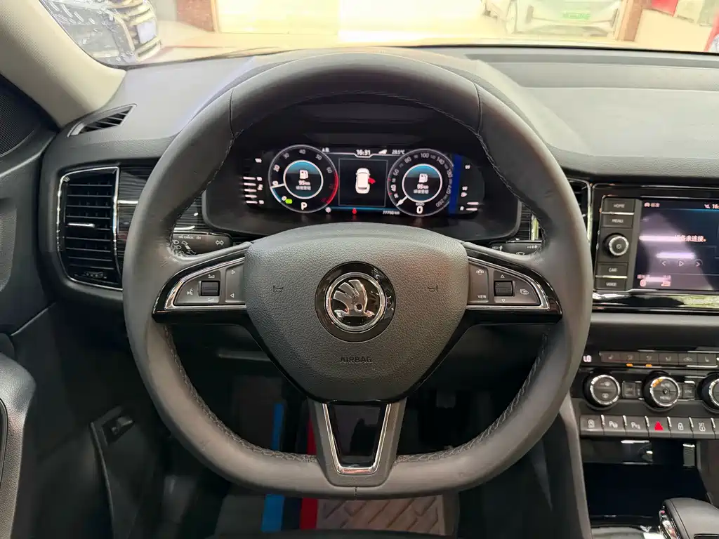 Skoda Kodiaq 2020 — фото 15