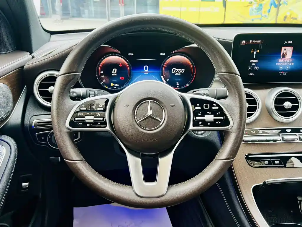 Mercedes-Benz GLC 2022 — фото 10