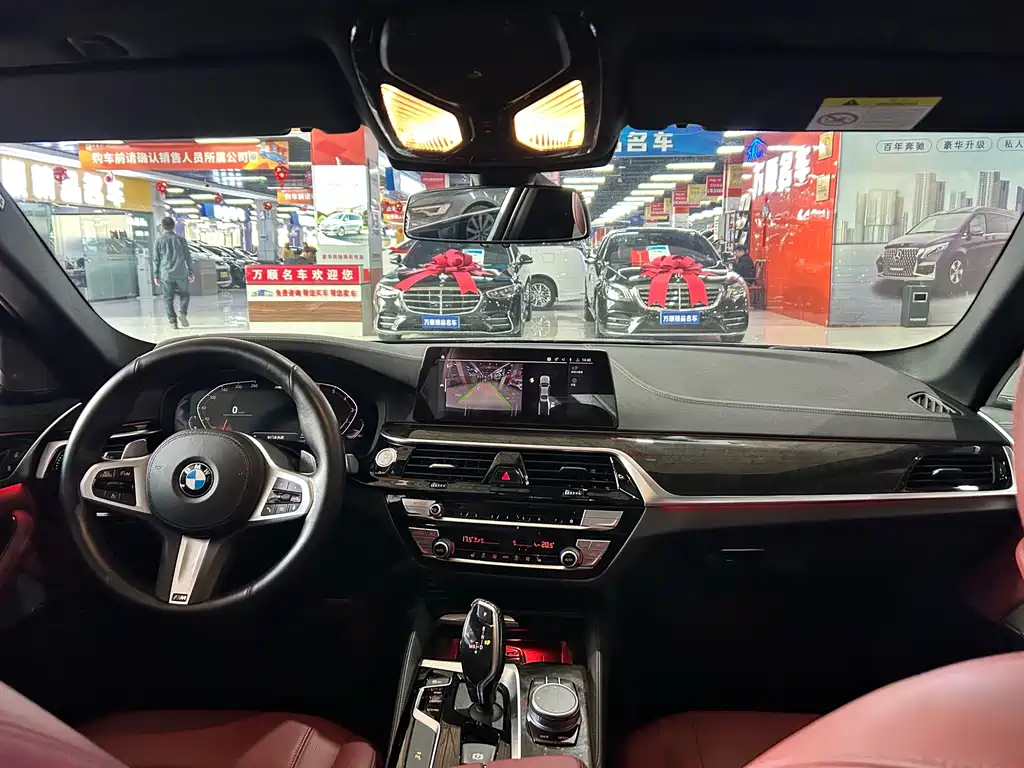 BMW 5 Series 2020 — фото 16