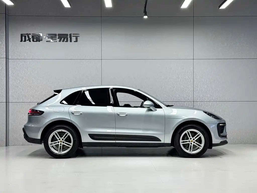 Porsche Macan 2023 — фото 8