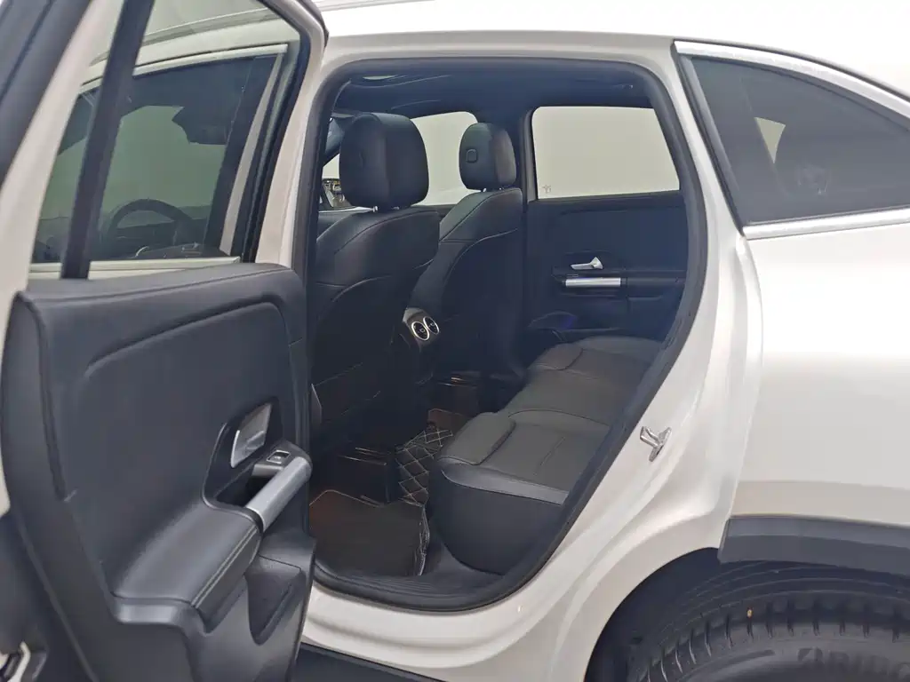Mercedes-Benz GLA 2022 — фото 17