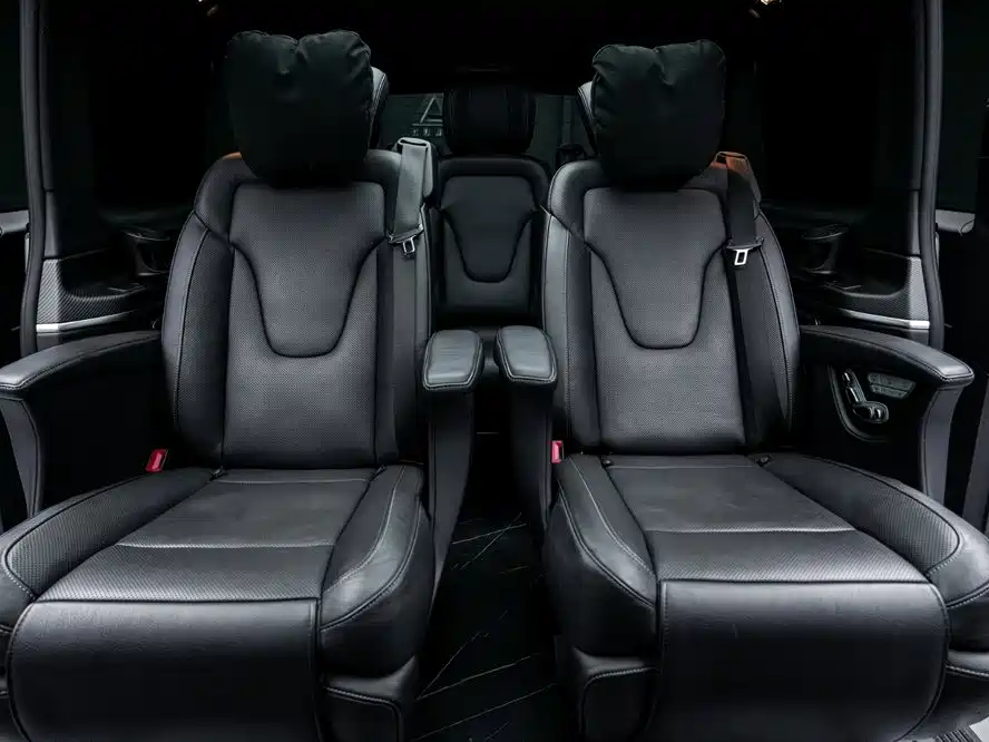 Mercedes-Benz V-Class 2019 — фото 14