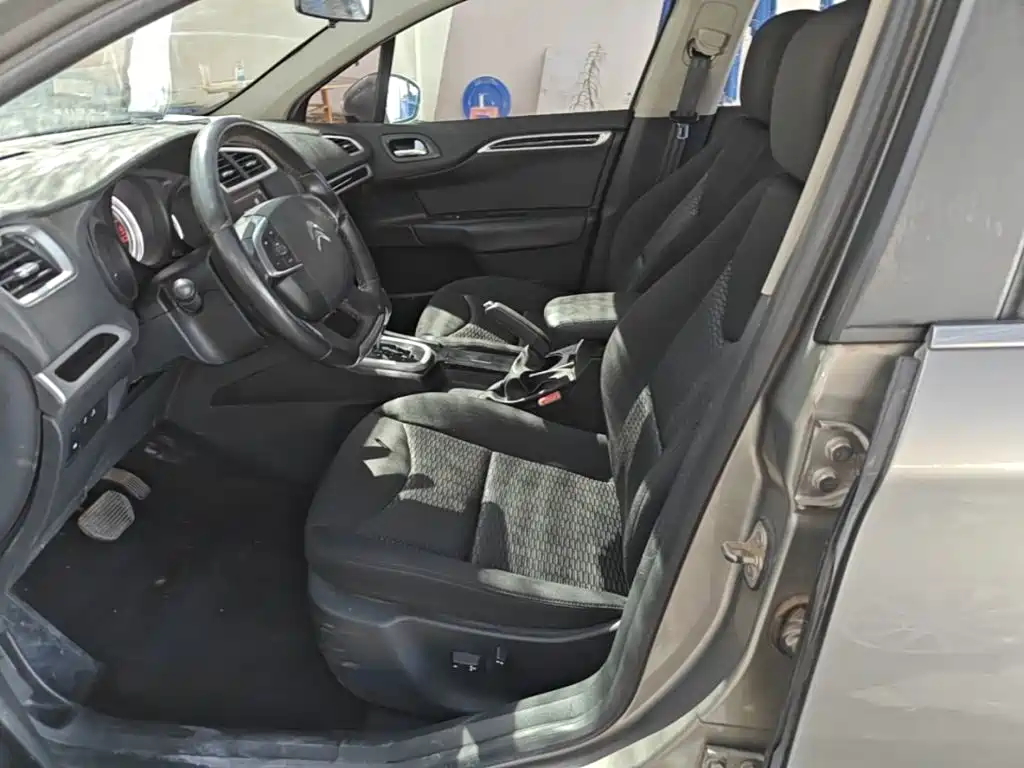 Citroën C4L 2016 — фото 15