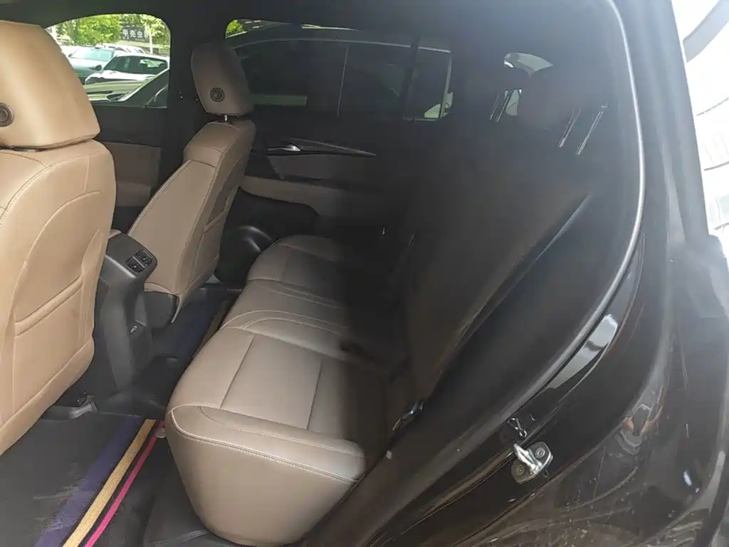 Buick Envision Plus 2023 — фото 17