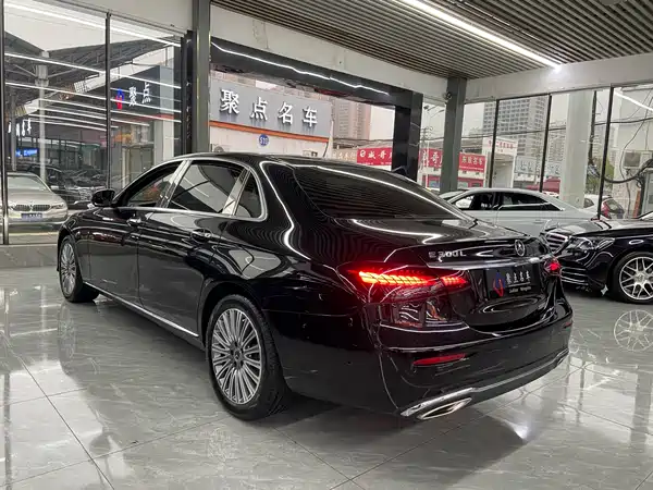 Mercedes-Benz E-Class 2023