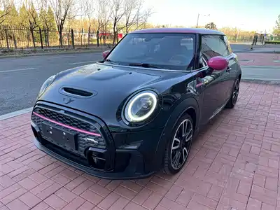 MINI MINI 2022