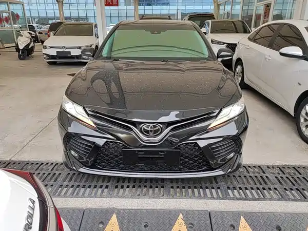 Toyota Camry 2019