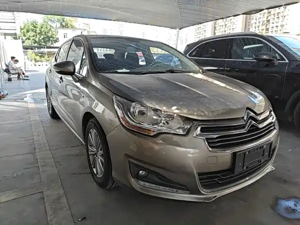 Citroën C4L 2016