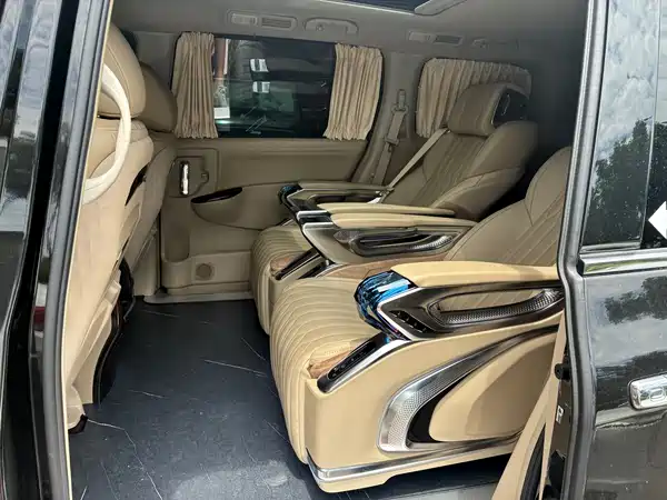 Nissan Quest 2015