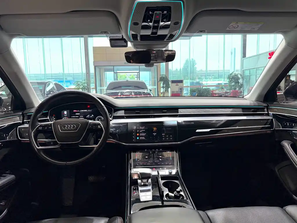 Audi A8 2023