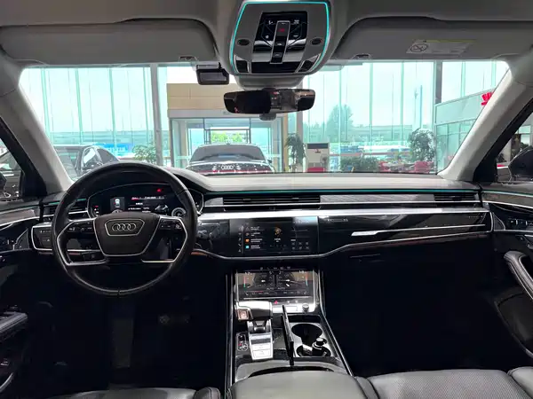 Audi A8 2023
