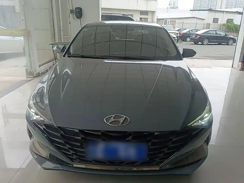 Hyundai Elantra 2021 — фото 3