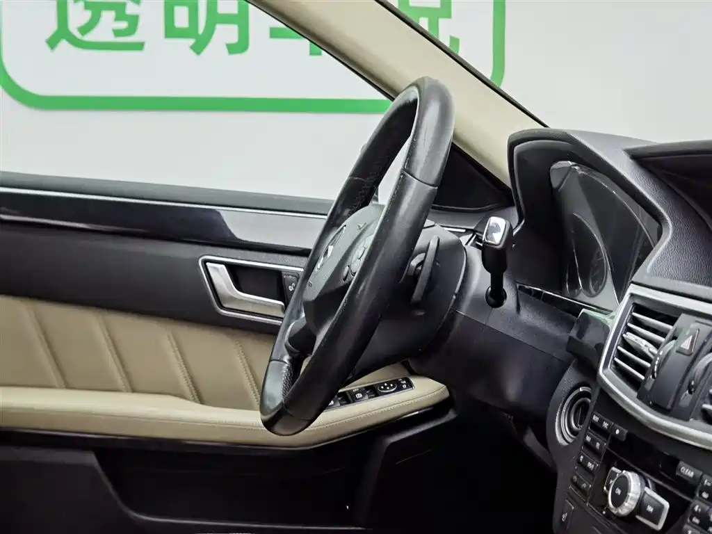 Mercedes-Benz E-Class 2013 — фото 22