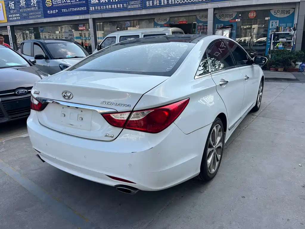 Hyundai Sonata 2014 — фото 14