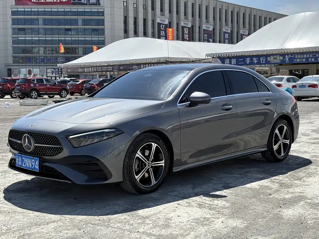 Mercedes-Benz A-Class 2023 — фото 3
