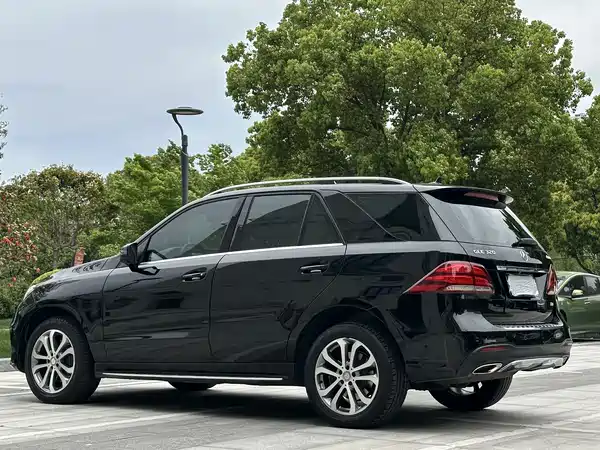 Mercedes-Benz GLE 2015