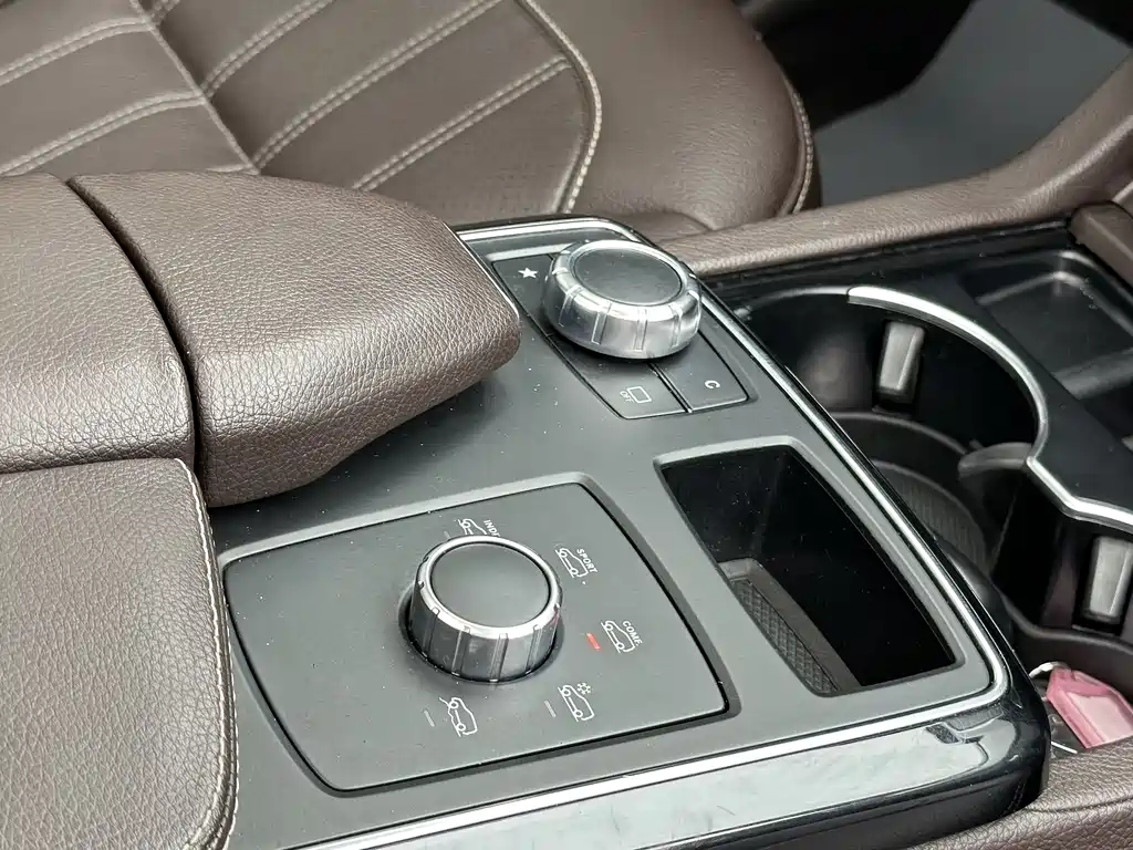Mercedes-Benz GLE 2015 — фото 18