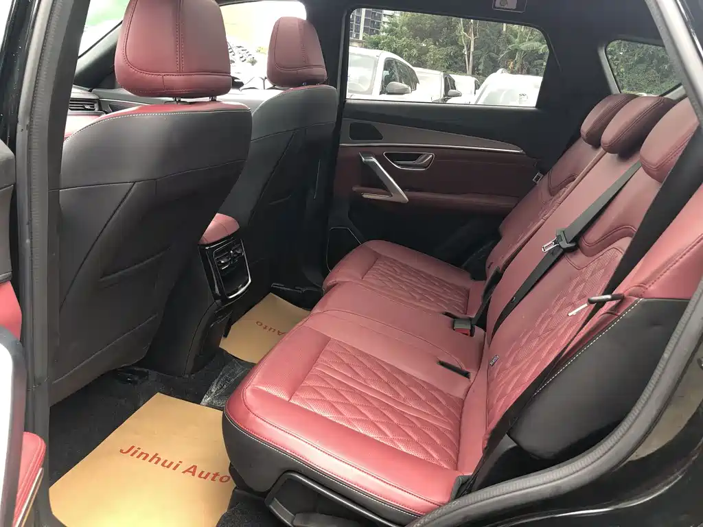 Jetour Jietu X70 PLUS 2024 — фото 10