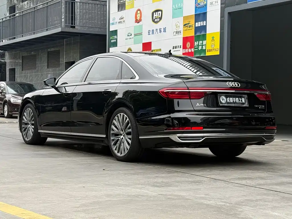 Audi A8 2019 — фото 15