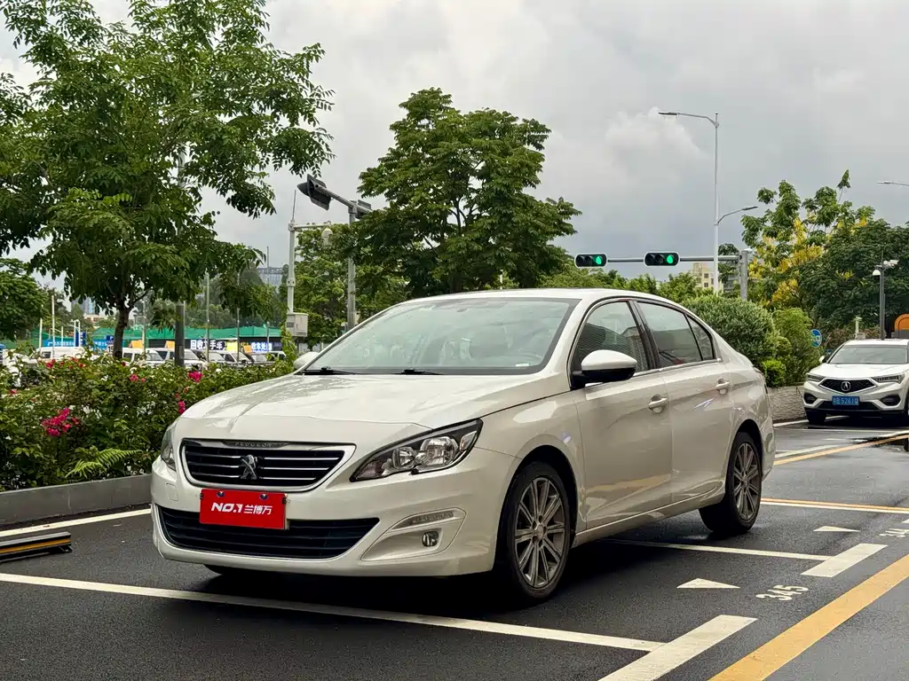 Peugeot 408 2017 — фото 1
