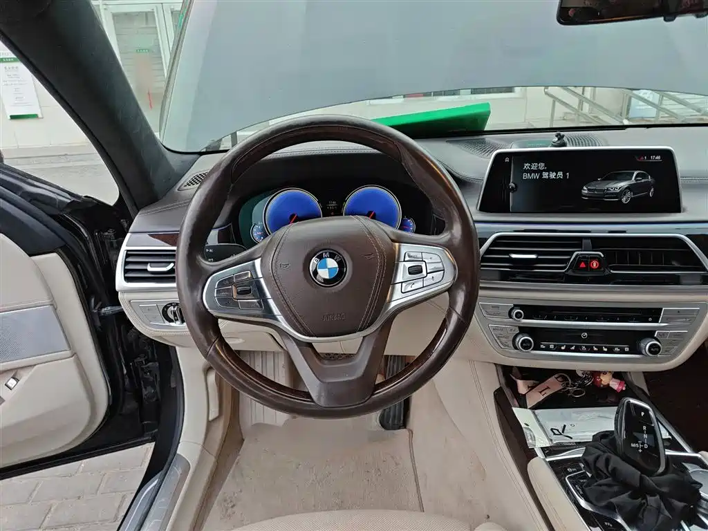BMW 7 Series 2017 — фото 3