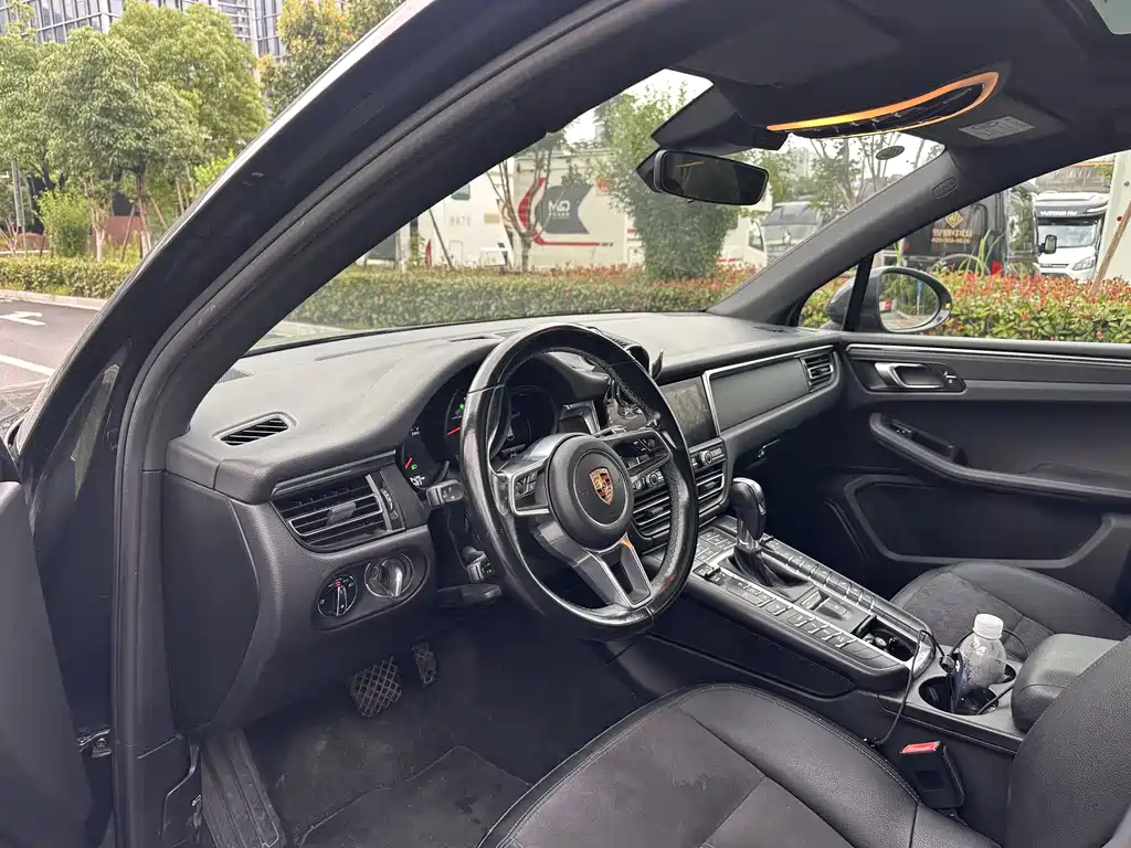 Porsche Macan 2019 — фото 6
