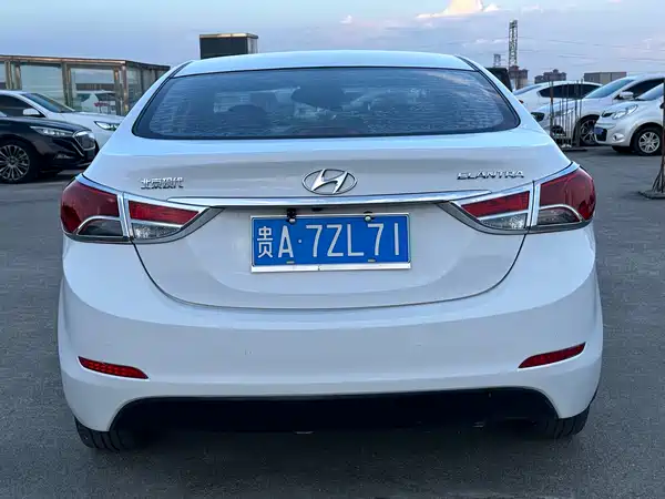 Hyundai Elantra Langdong 2014