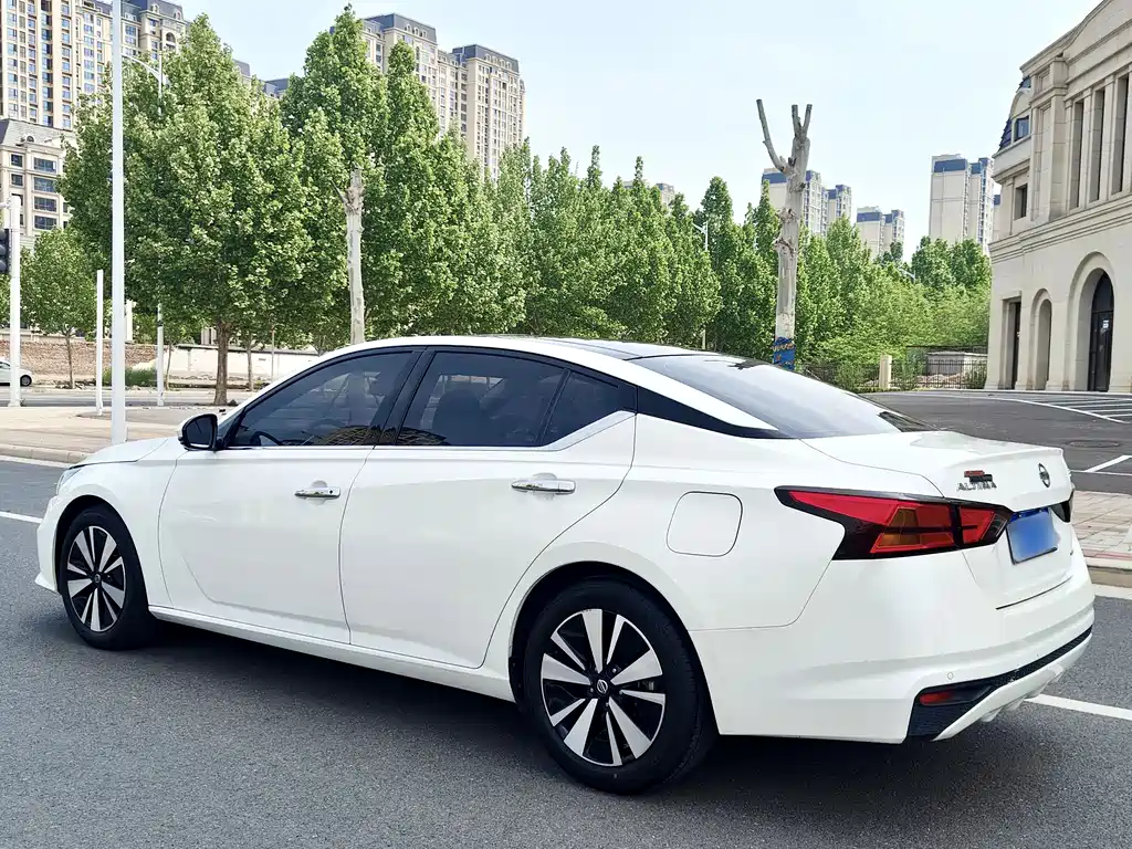 Nissan Teana 2021 — фото 16