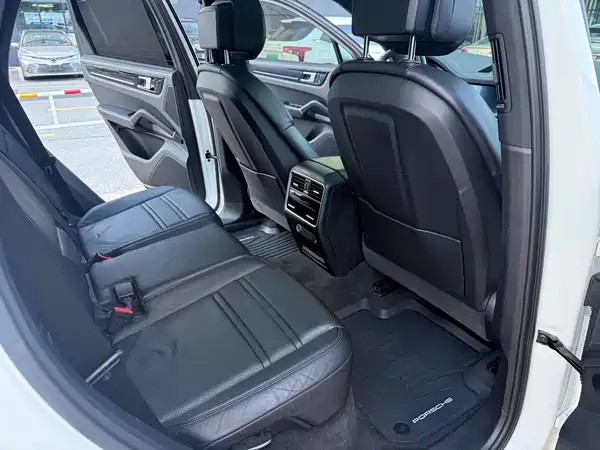 Porsche Cayenne New Energy 2020