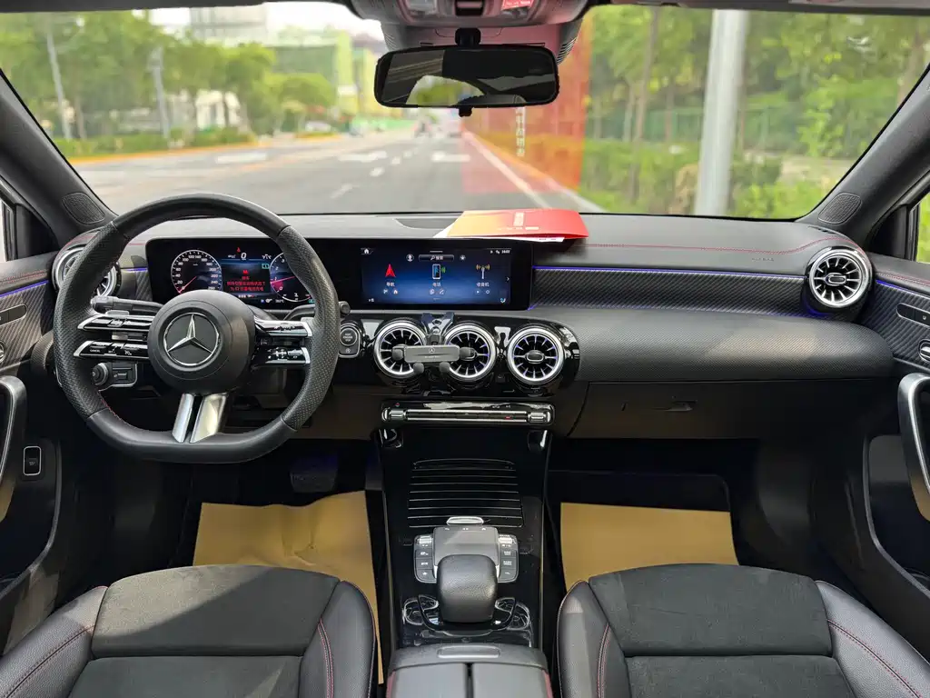 Mercedes-Benz A-Class 2023 — фото 6
