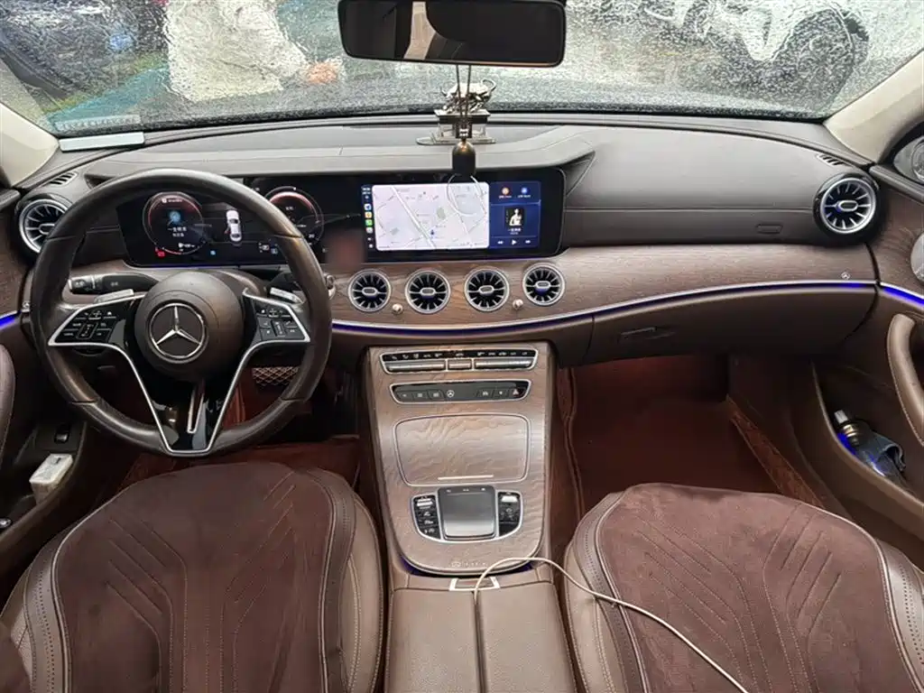 Mercedes-Benz E-Class 2023 — фото 16