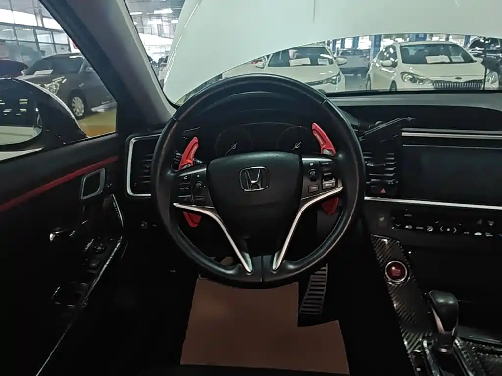 Honda Spirior 2017 — фото 11