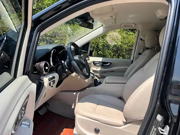 Mercedes-Benz V-Class 2020
