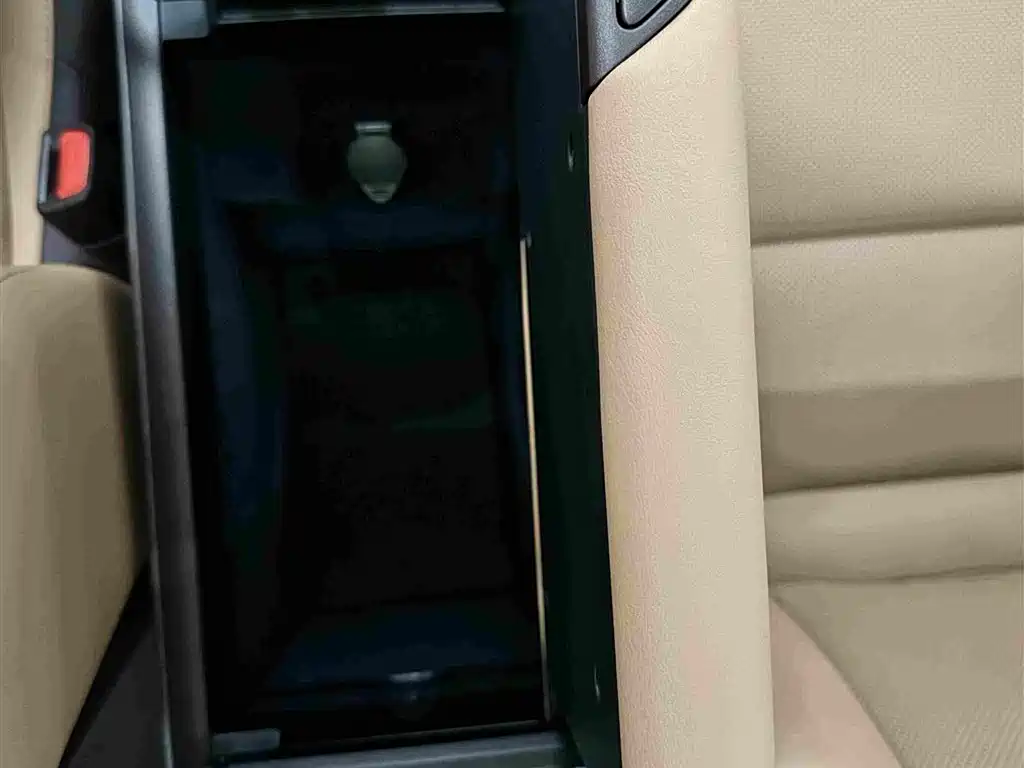 Lexus ES 2021 — фото 17