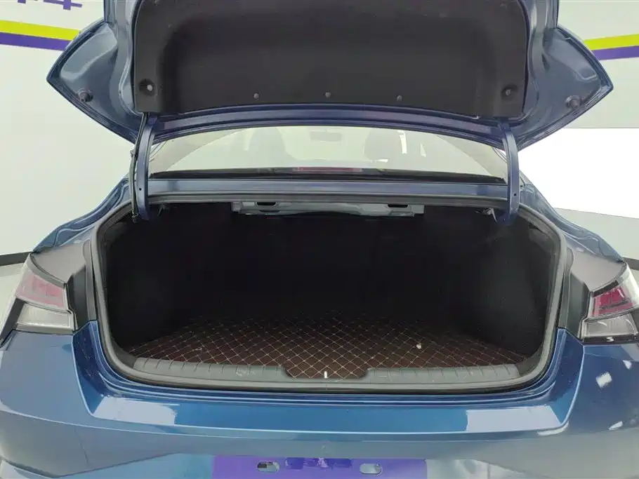 Hyundai Elantra 2021