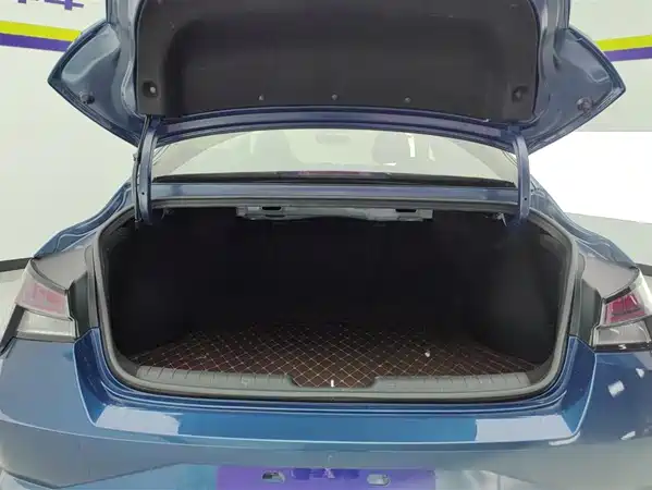 Hyundai Elantra 2021