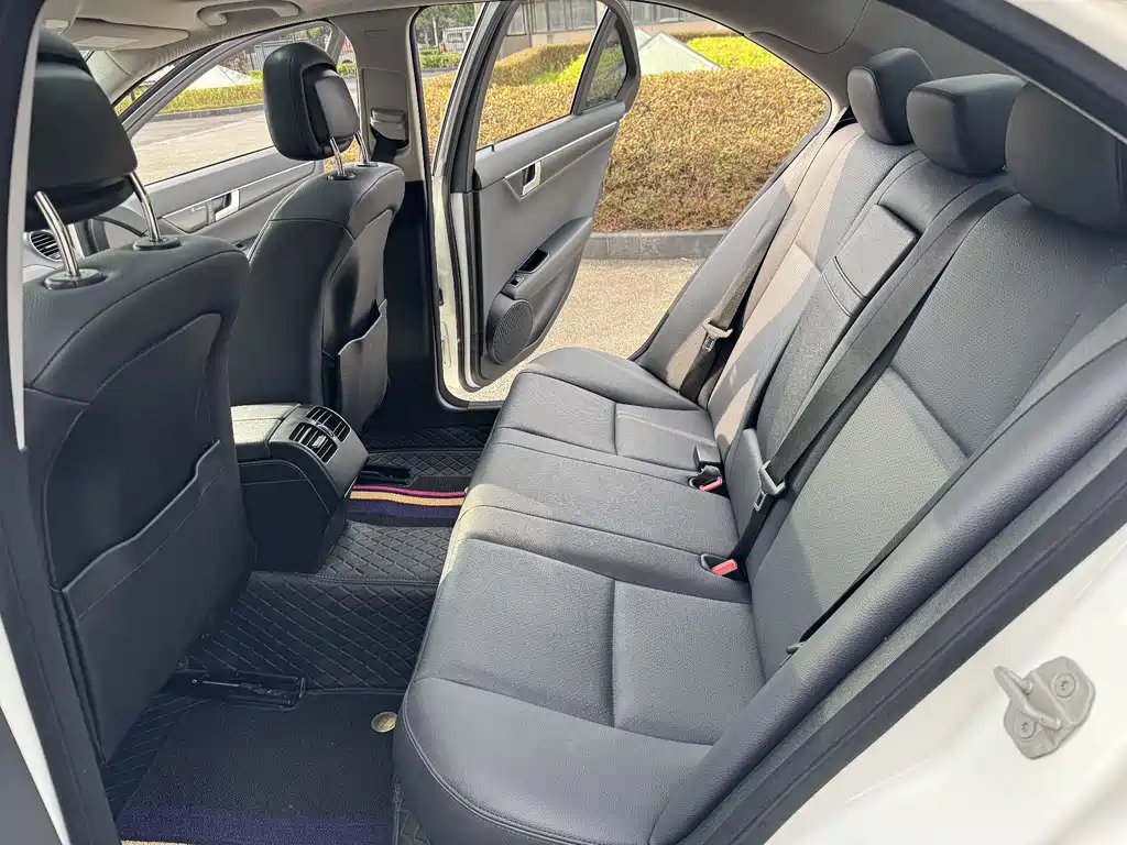 Mercedes-Benz C-Class 2014 — фото 12
