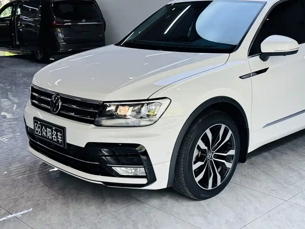 Volkswagen Tiguan L 2021