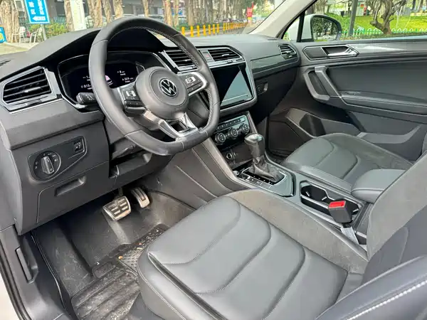 Volkswagen Tiguan L 2021