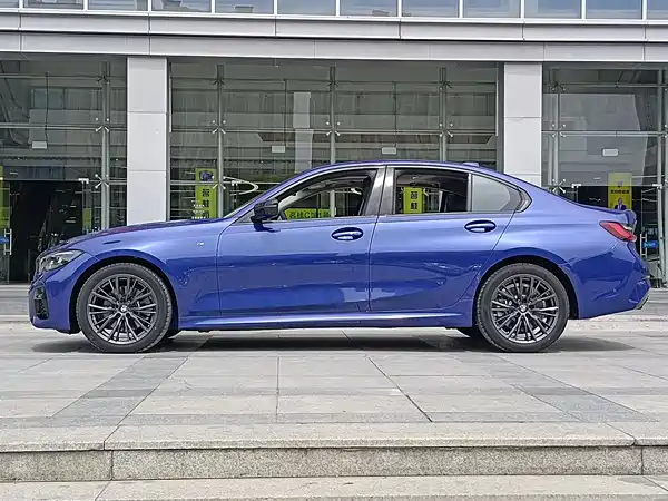 BMW 3 Series 2021