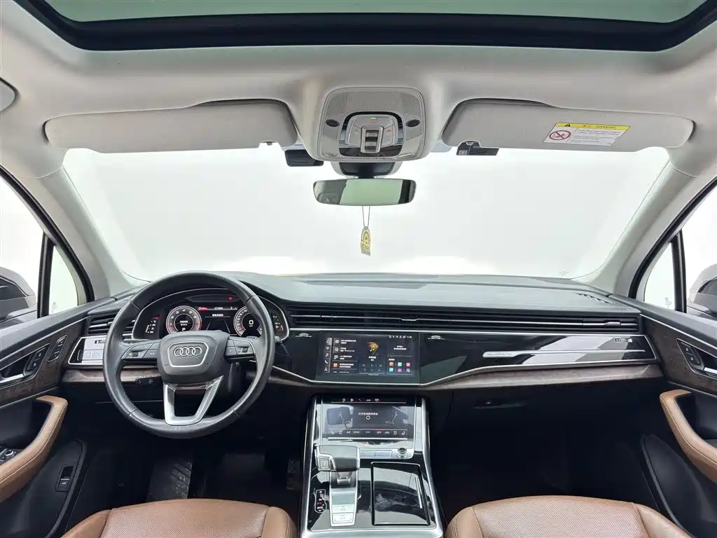 Audi Q7 2023 — фото 20